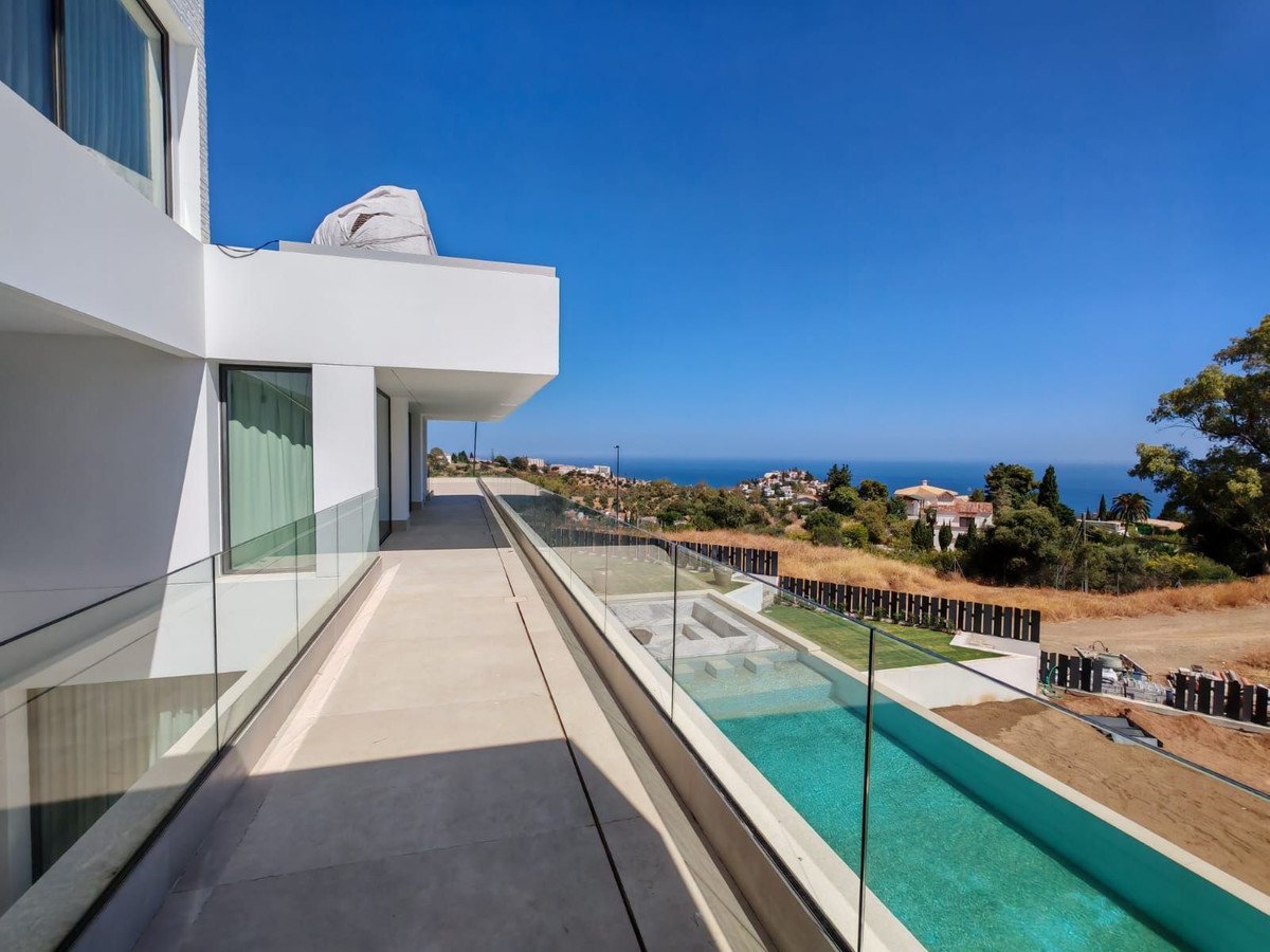 Se vende Villa - Chalet de 7 dormitorios en Costa Del Sol, Málaga, España