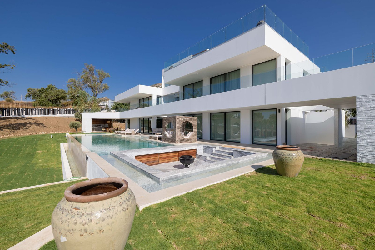 Se vende Villa - Chalet de 7 dormitorios en Costa Del Sol, Málaga, España