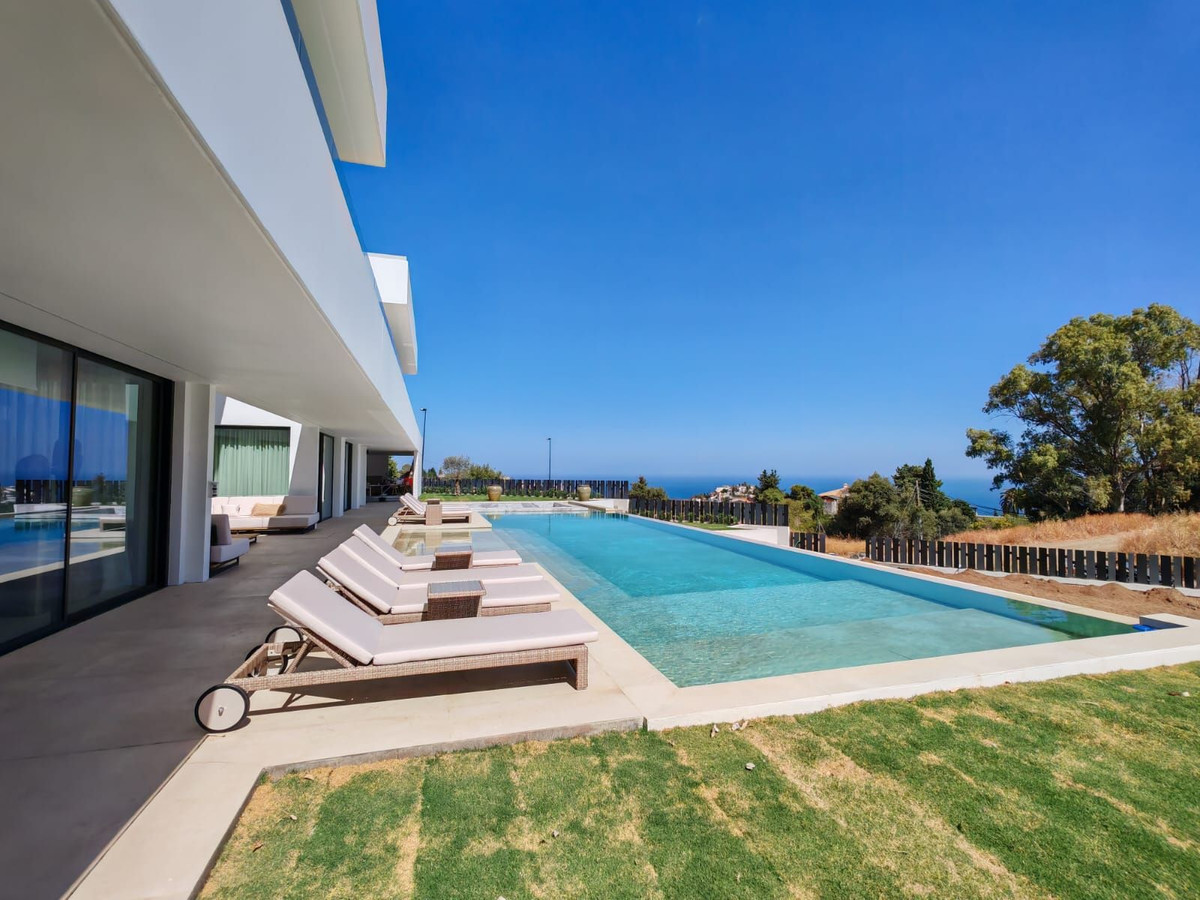 Se vende Villa - Chalet de 7 dormitorios en Costa Del Sol, Málaga, España