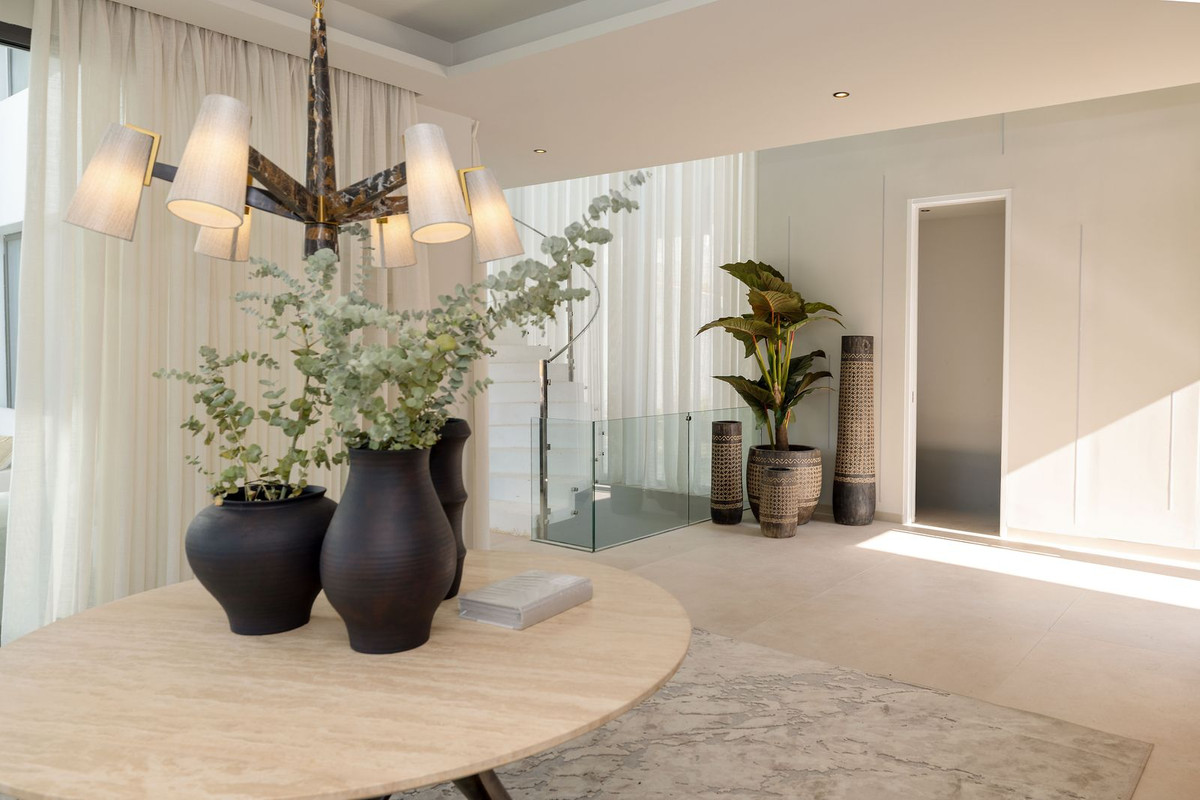 Se vende Villa - Chalet de 7 dormitorios en Costa Del Sol, Málaga, España