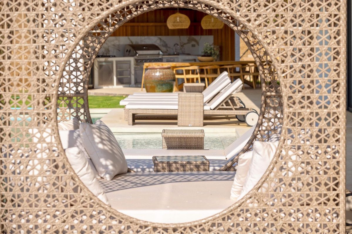 Se vende Villa - Chalet de 7 dormitorios en Costa Del Sol, Málaga, España