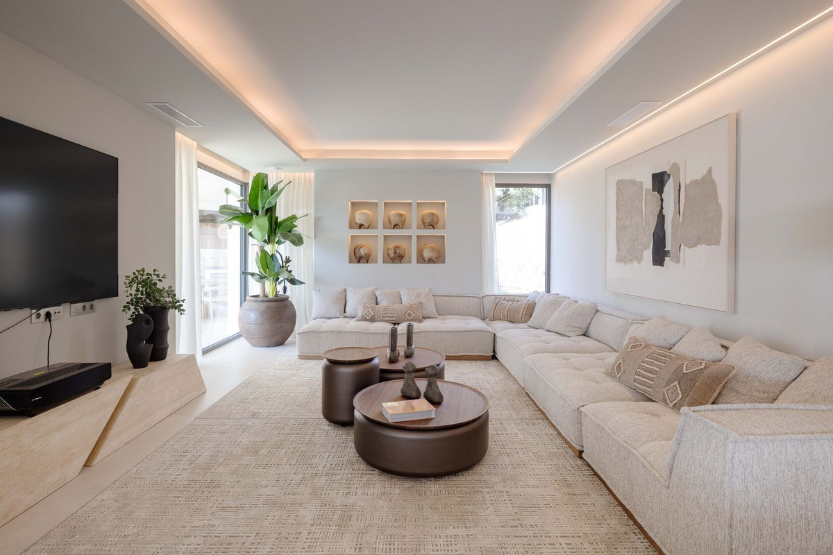 Se vende Villa - Chalet de 7 dormitorios en Costa Del Sol, Málaga, España