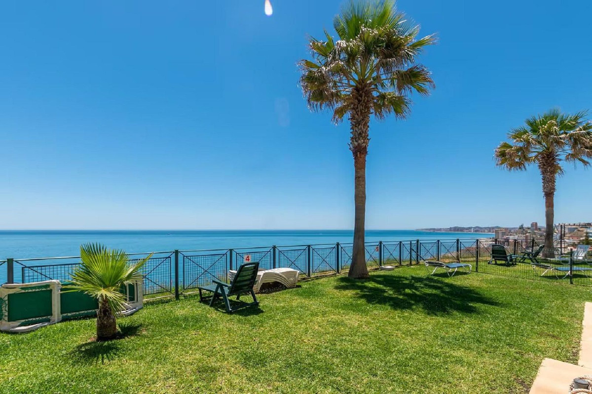 2 Bed Apartment for sale in Carvajal Costa Del Sol, Málaga, Spain