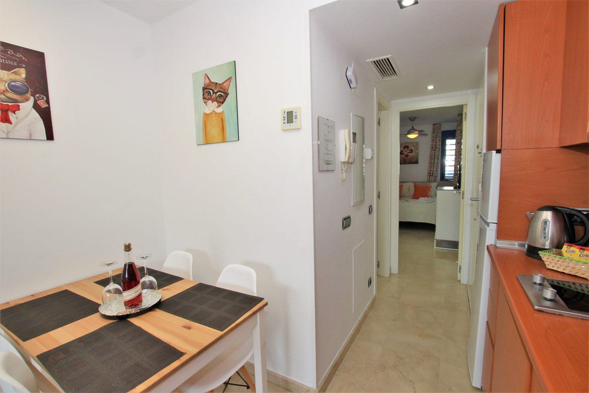 Se vende Apartamento Planta Media de 1 dormitorios en Costa Del Sol, Málaga, España