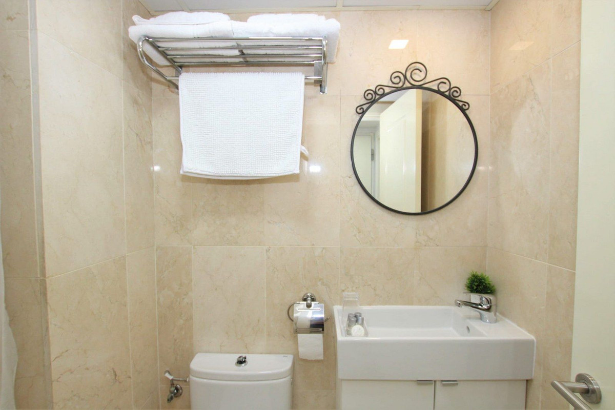 Se vende Apartamento Planta Media de 1 dormitorios en Costa Del Sol, Málaga, España