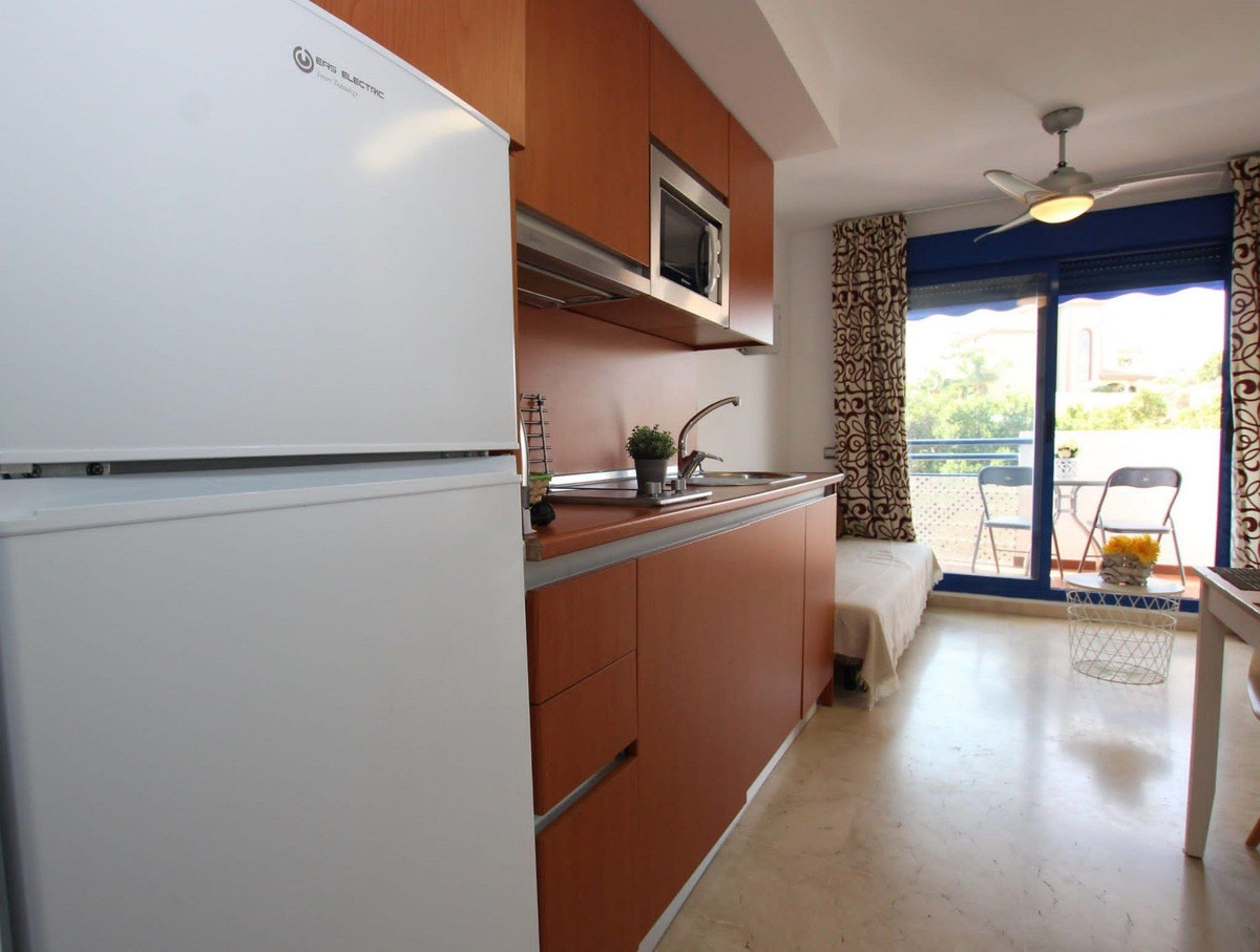 Se vende Apartamento Planta Media de 1 dormitorios en Costa Del Sol, Málaga, España