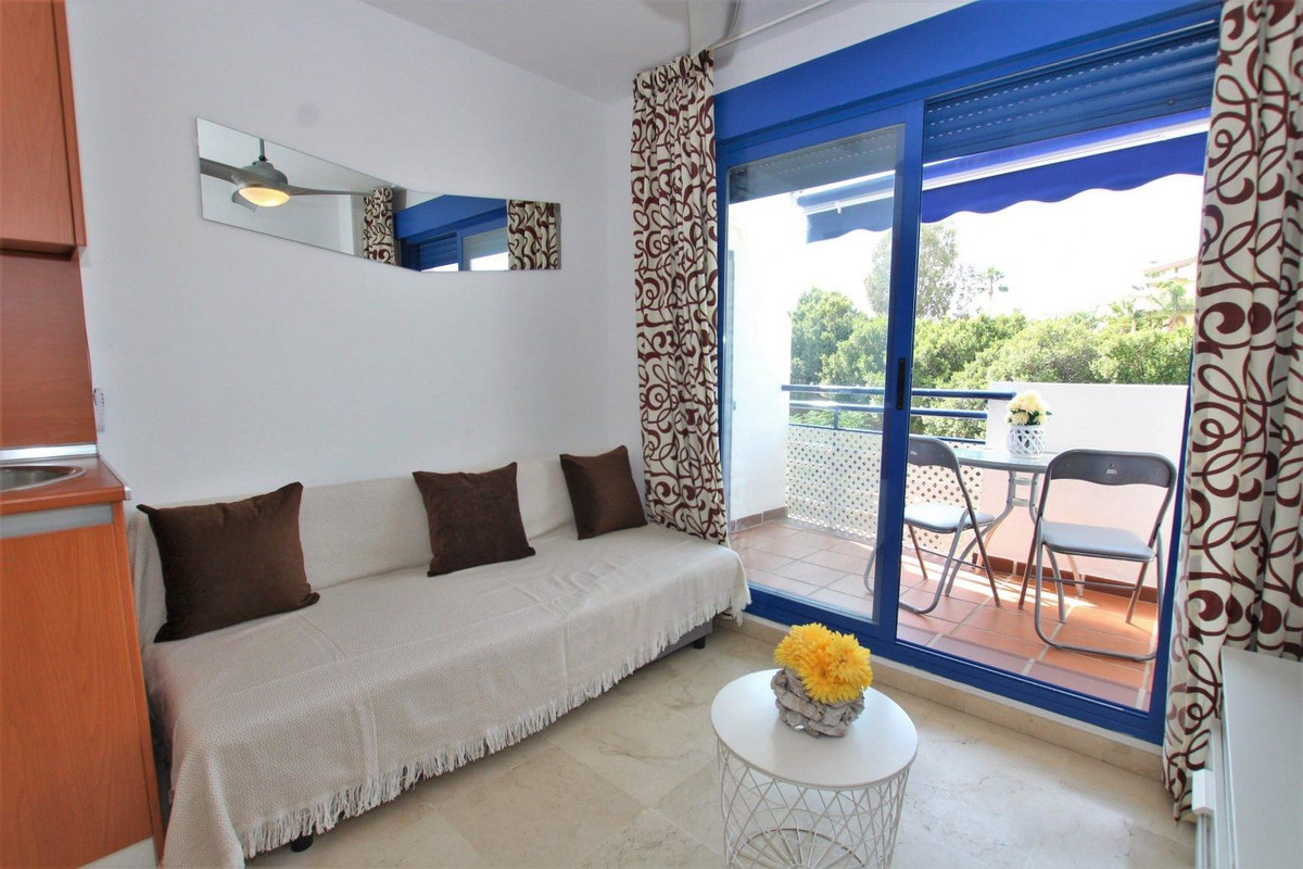 Se vende Apartamento Planta Media de 1 dormitorios en Costa Del Sol, Málaga, España