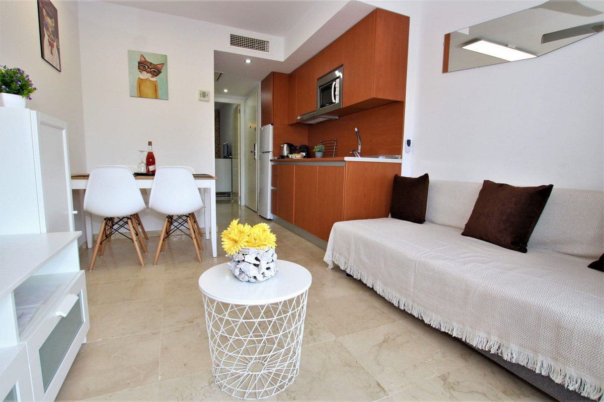 Se vende Apartamento Planta Media de 1 dormitorios en Costa Del Sol, Málaga, España