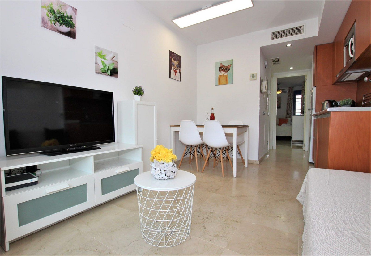 Se vende Apartamento Planta Media de 1 dormitorios en Costa Del Sol, Málaga, España