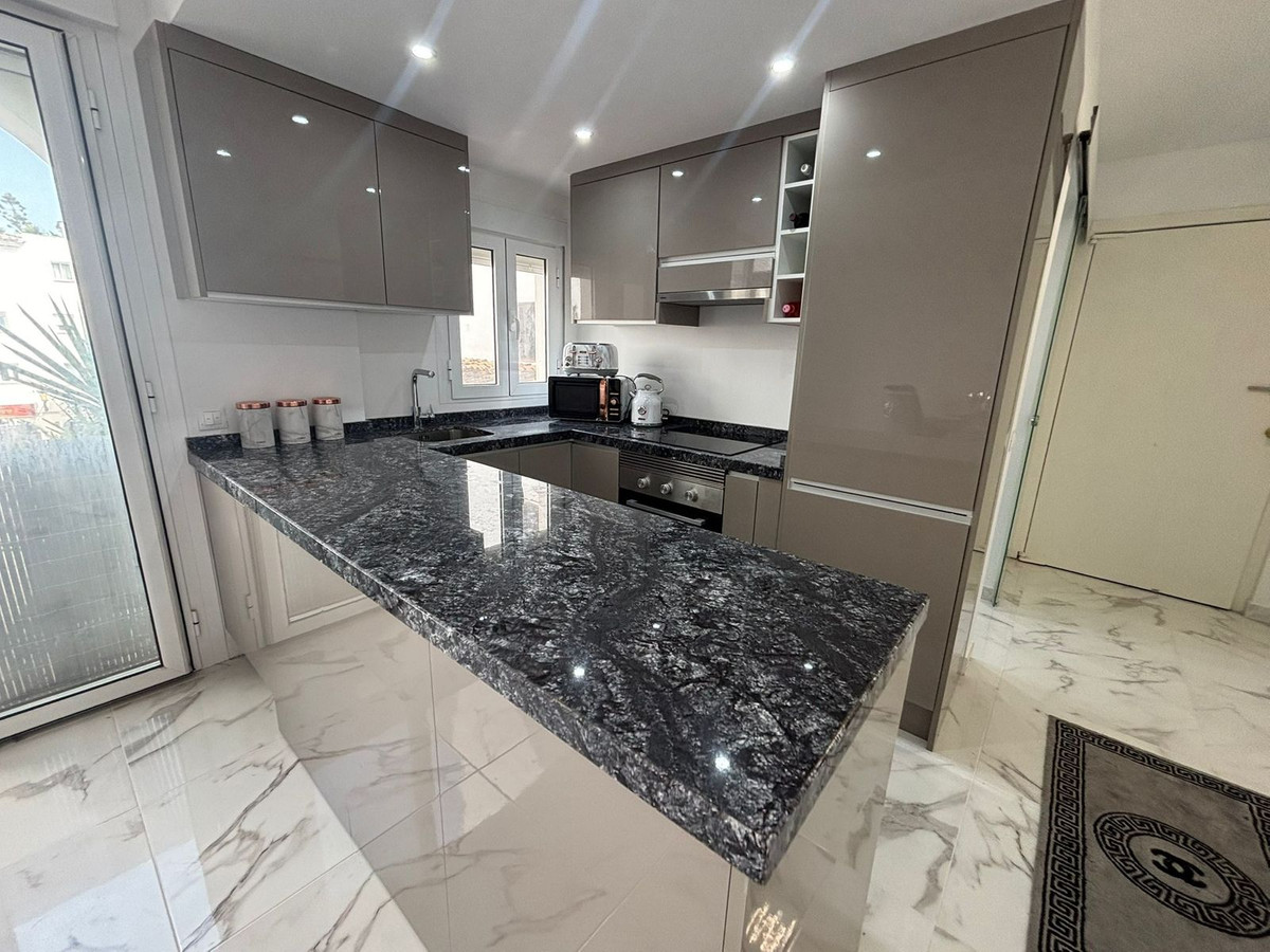 Se vende Apartamento Planta Media de 1 dormitorios en Costa Del Sol, Málaga, España