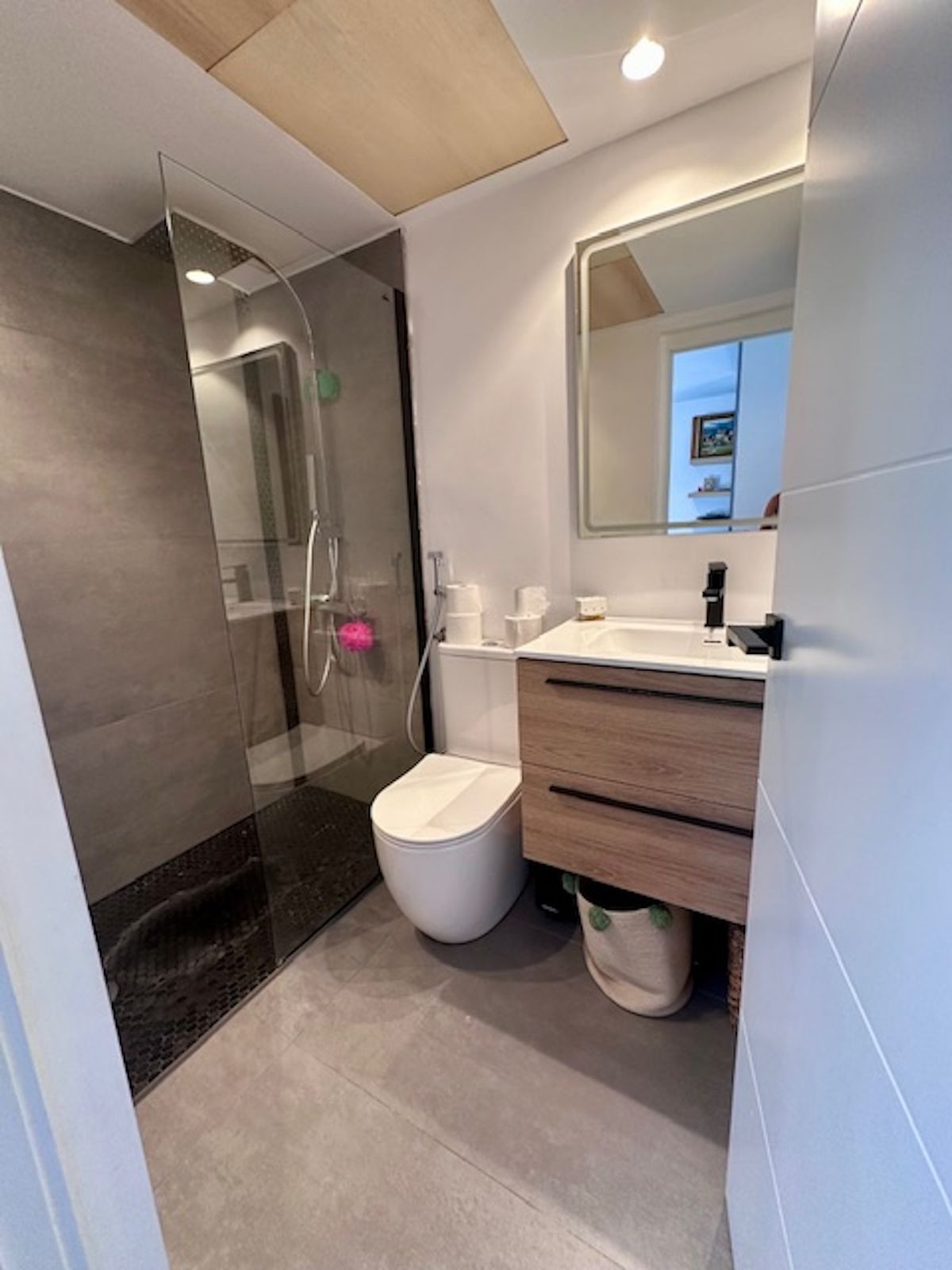 2 Bed Apartment for sale in Estepona Costa Del Sol, Málaga, Spain