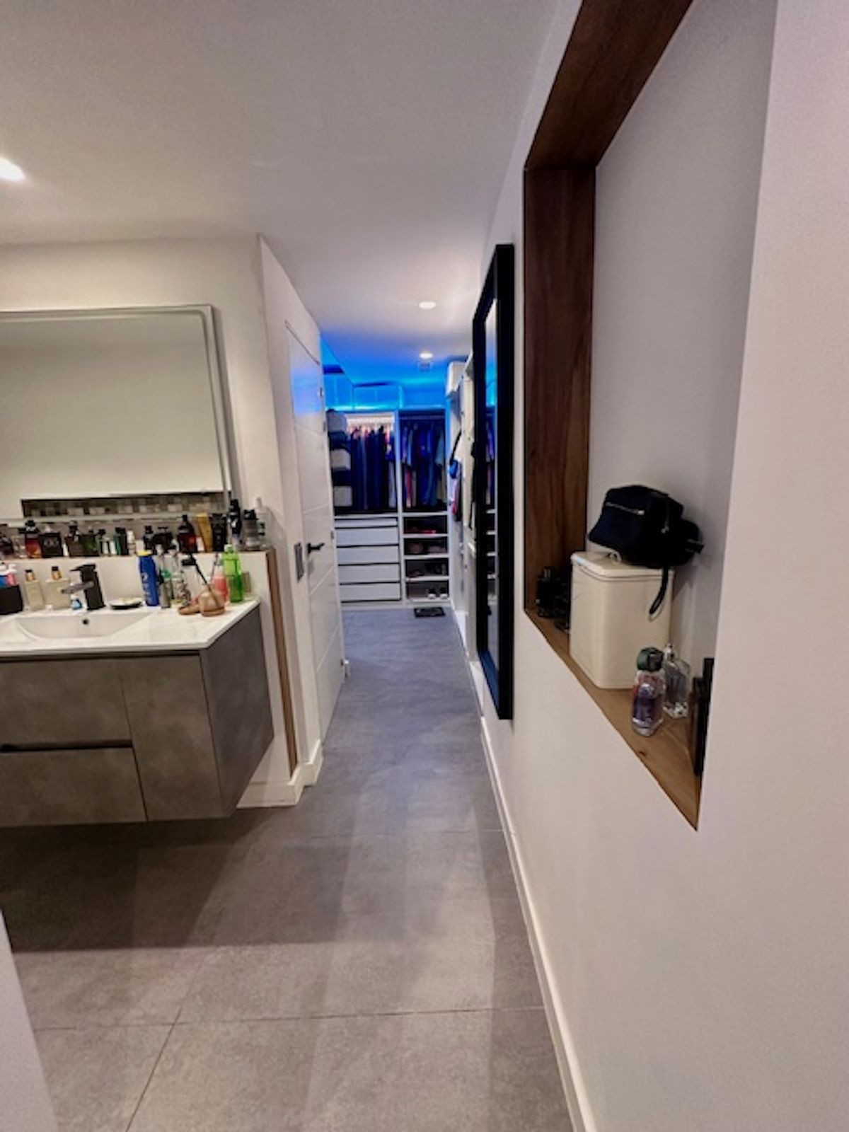 2 Bed Apartment for sale in Estepona Costa Del Sol, Málaga, Spain