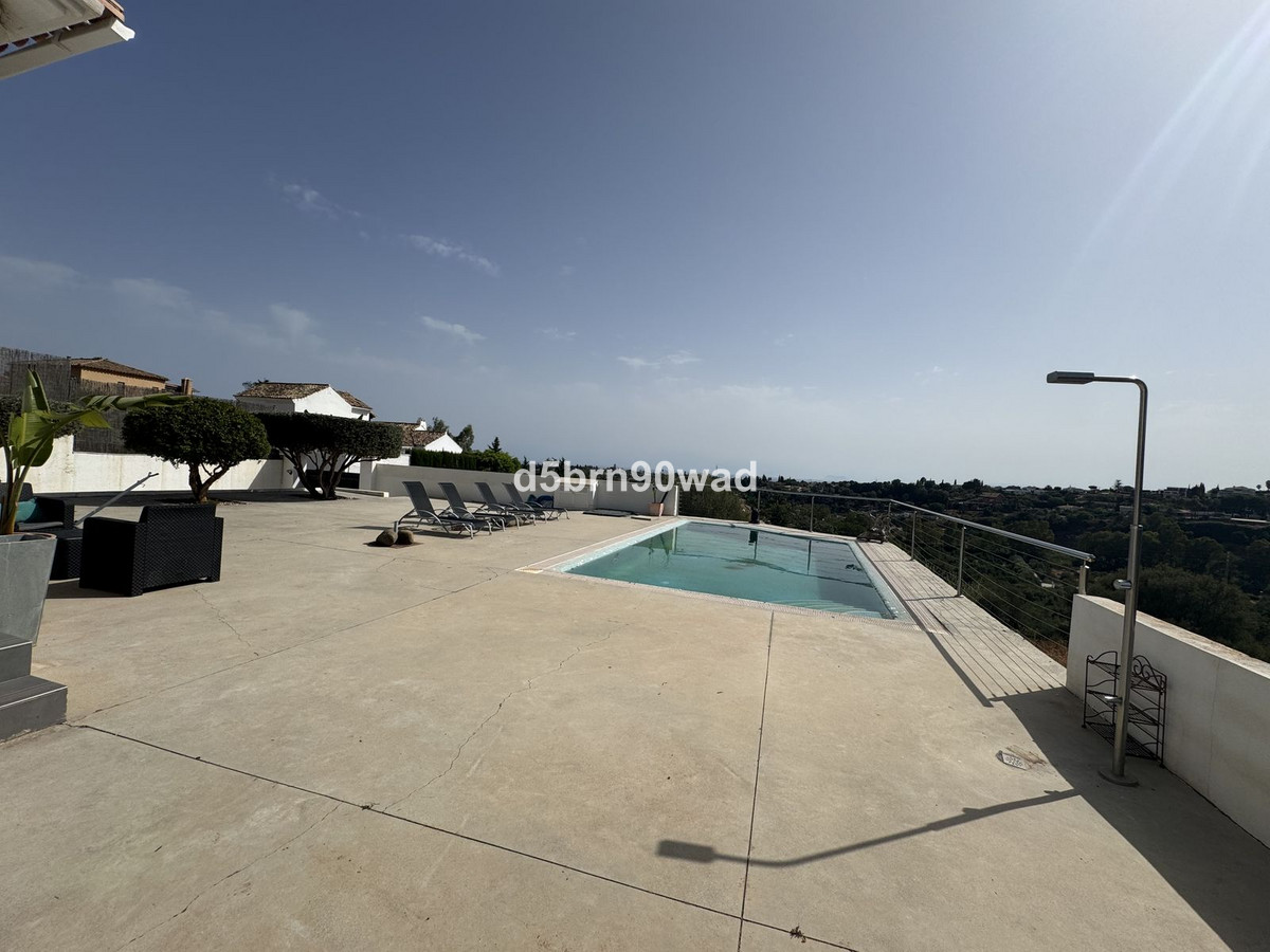 Se vende Villa - Chalet de 4 dormitorios en Costa Del Sol, Málaga, España