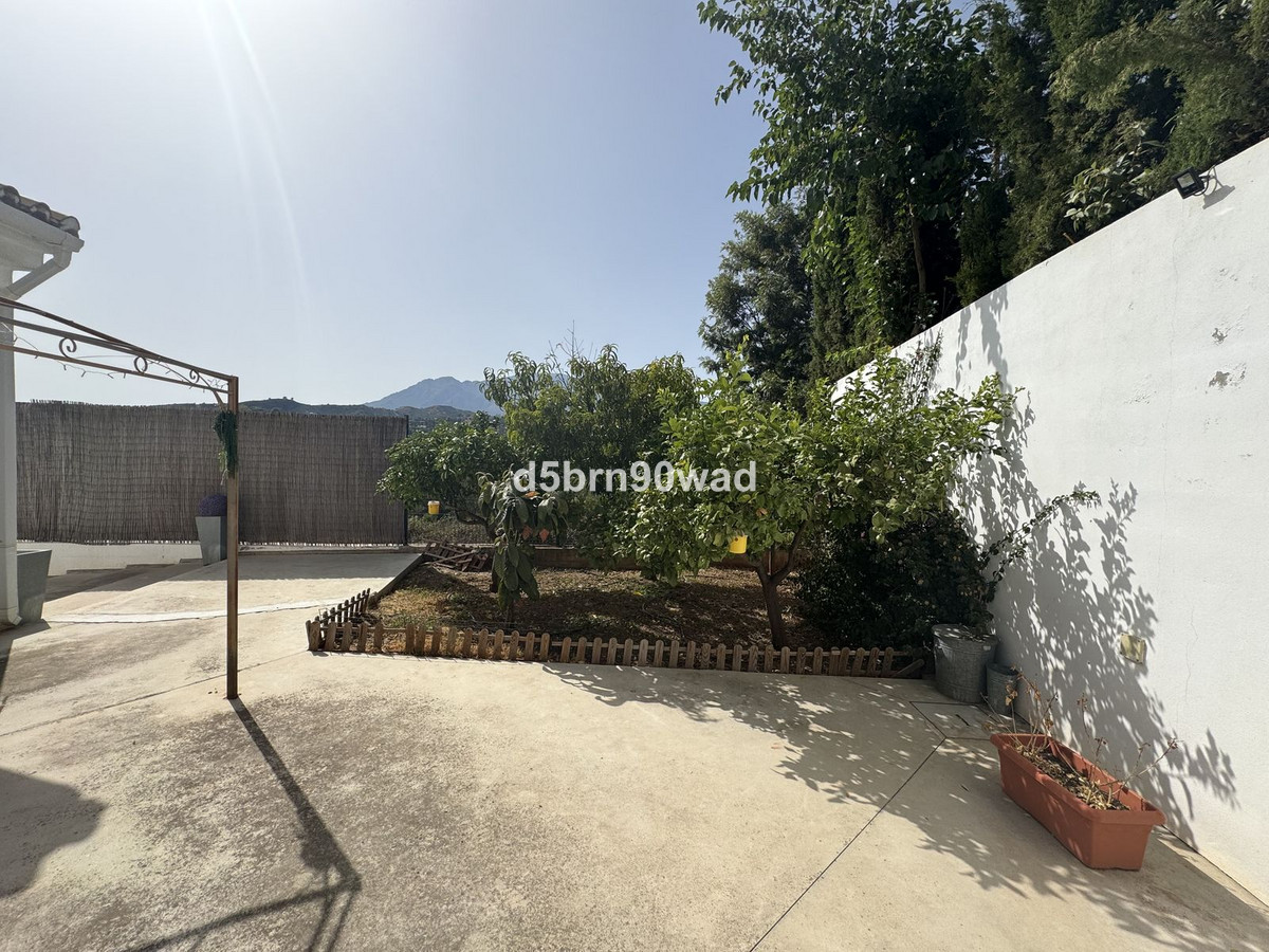 Se vende Villa - Chalet de 4 dormitorios en Costa Del Sol, Málaga, España
