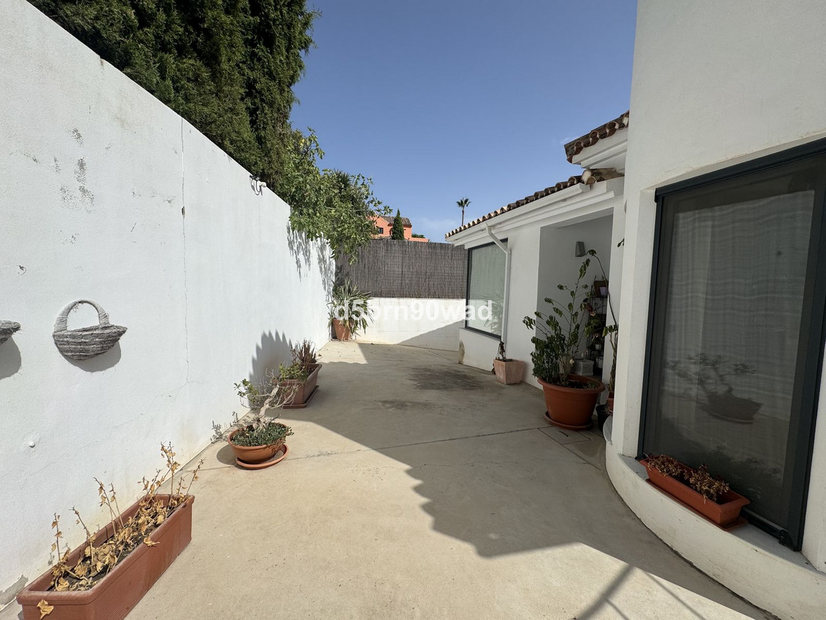 Se vende Villa - Chalet de 4 dormitorios en Costa Del Sol, Málaga, España