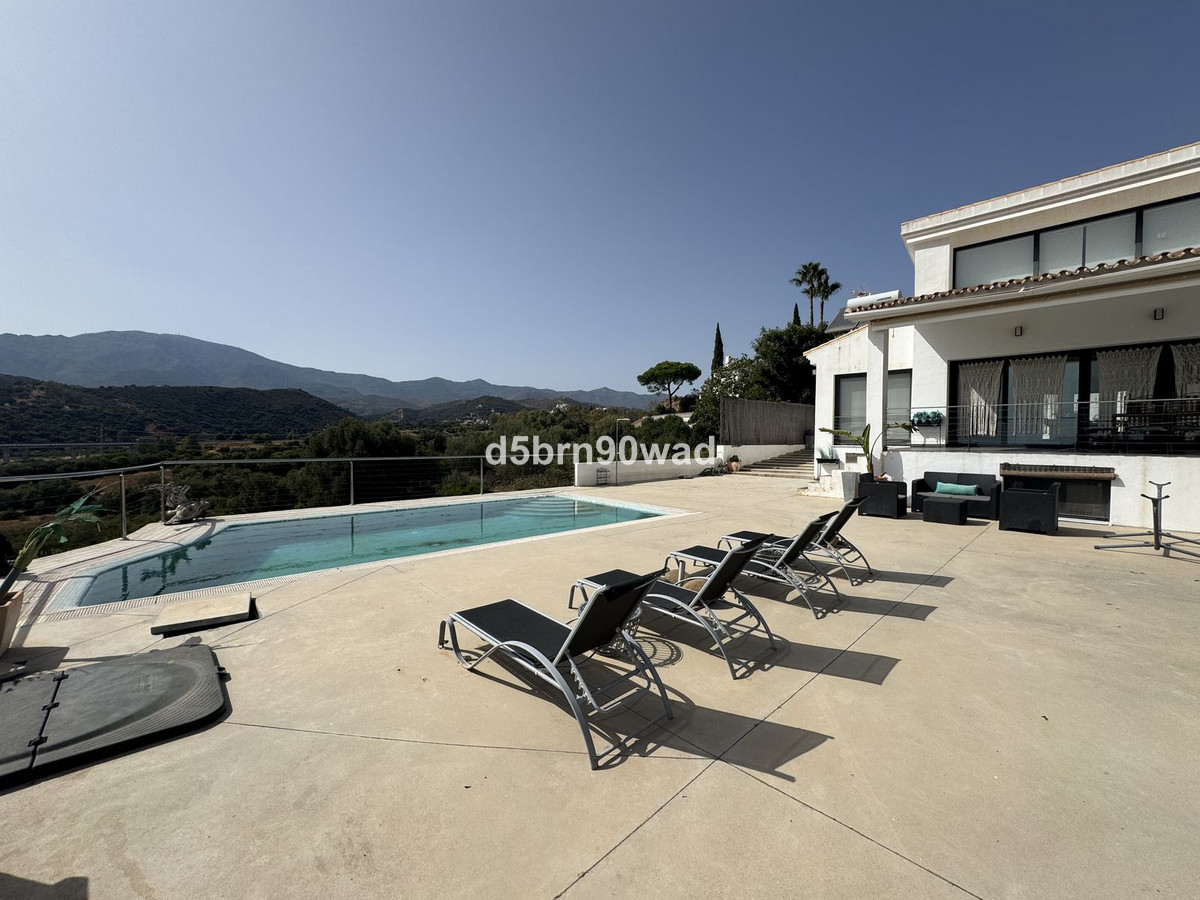 Se vende Villa - Chalet de 4 dormitorios en Costa Del Sol, Málaga, España