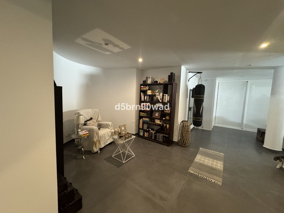 Se vende Villa - Chalet de 4 dormitorios en Costa Del Sol, Málaga, España