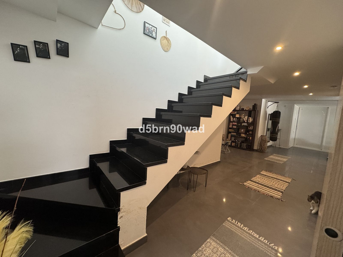 Se vende Villa - Chalet de 4 dormitorios en Costa Del Sol, Málaga, España