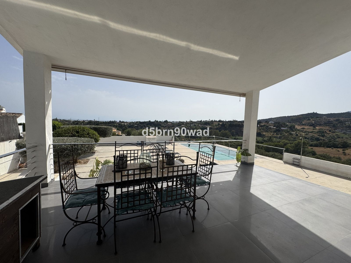 Se vende Villa - Chalet de 4 dormitorios en Costa Del Sol, Málaga, España