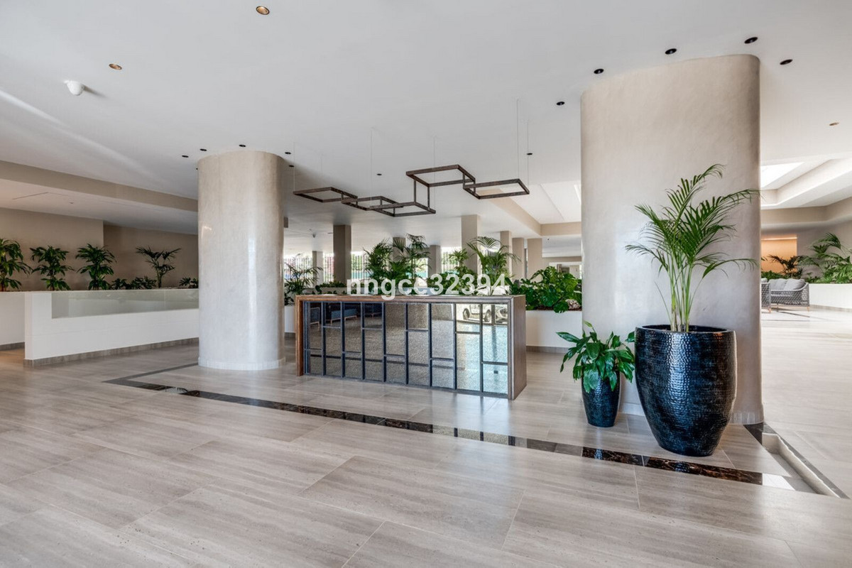 Se vende Apartamento Planta Media de 3 dormitorios en Costa Del Sol, Málaga, España