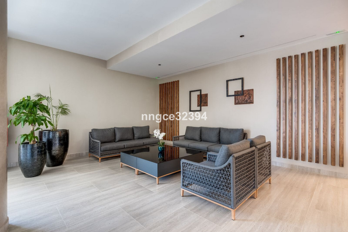 Se vende Apartamento Planta Media de 3 dormitorios en Costa Del Sol, Málaga, España