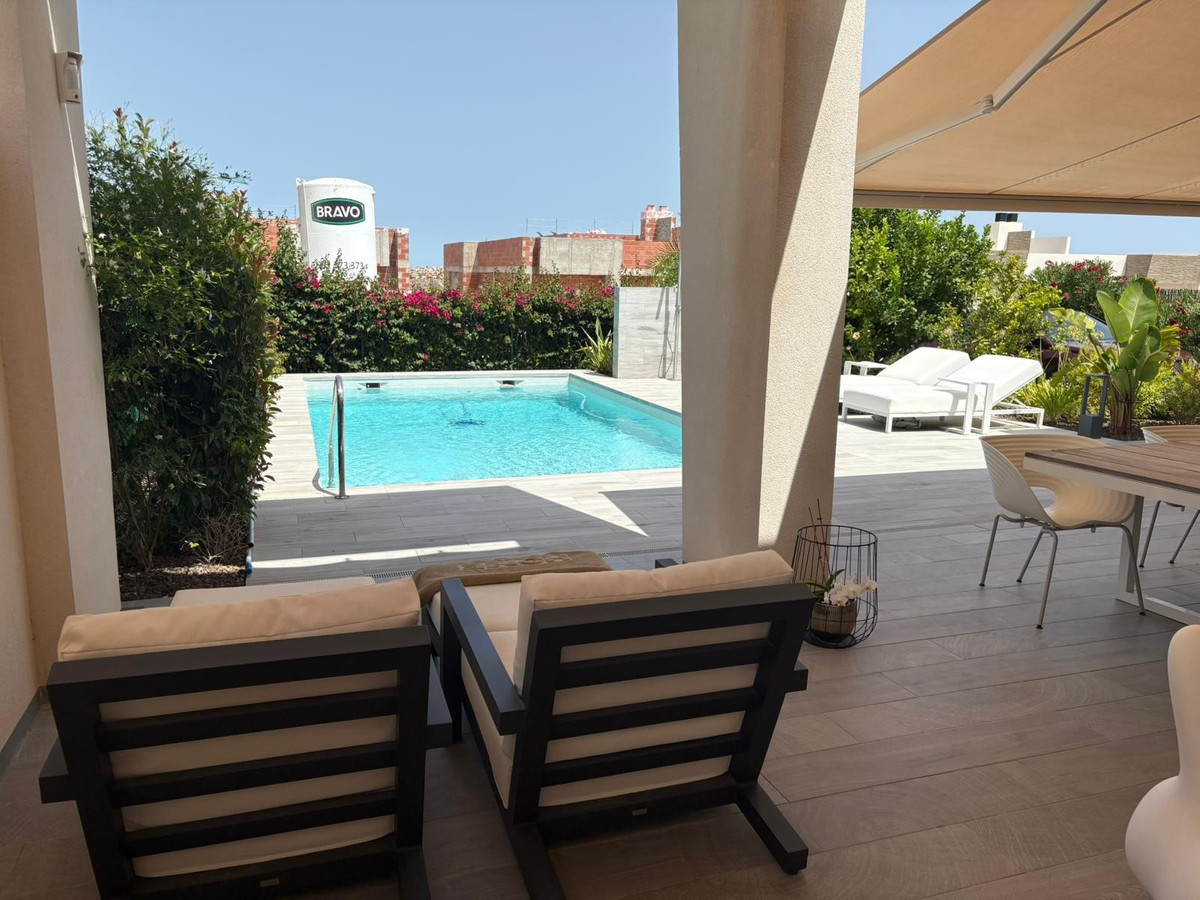2 Bed Townhouse for sale in La Finca Golf Costa Blanca, Alicante, Spain