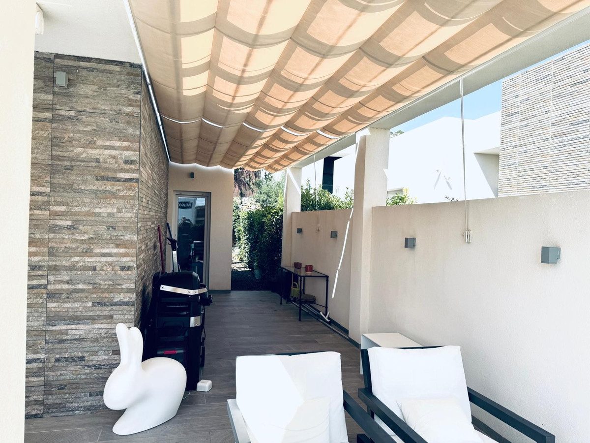 2 Bed Townhouse for sale in La Finca Golf Costa Blanca, Alicante, Spain