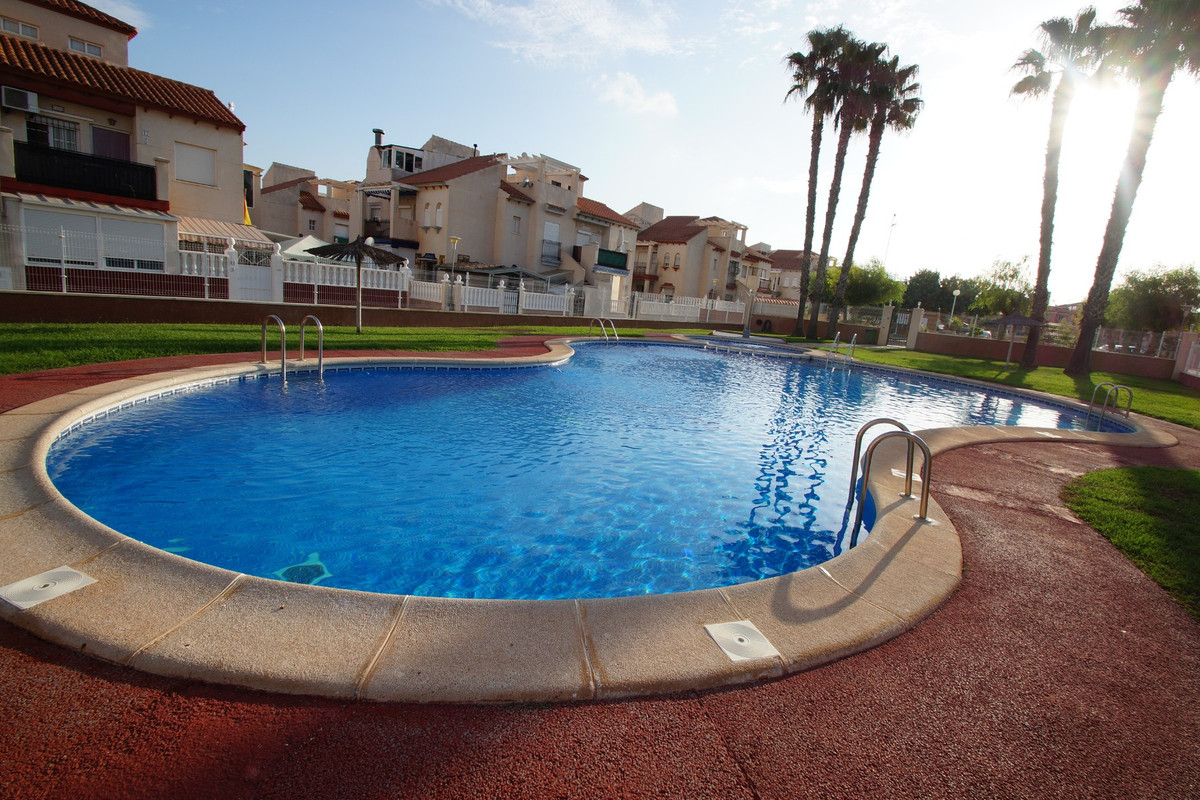 2 Bed Townhouse for sale in Playa Flamenca Costa Blanca, Alicante, Spain