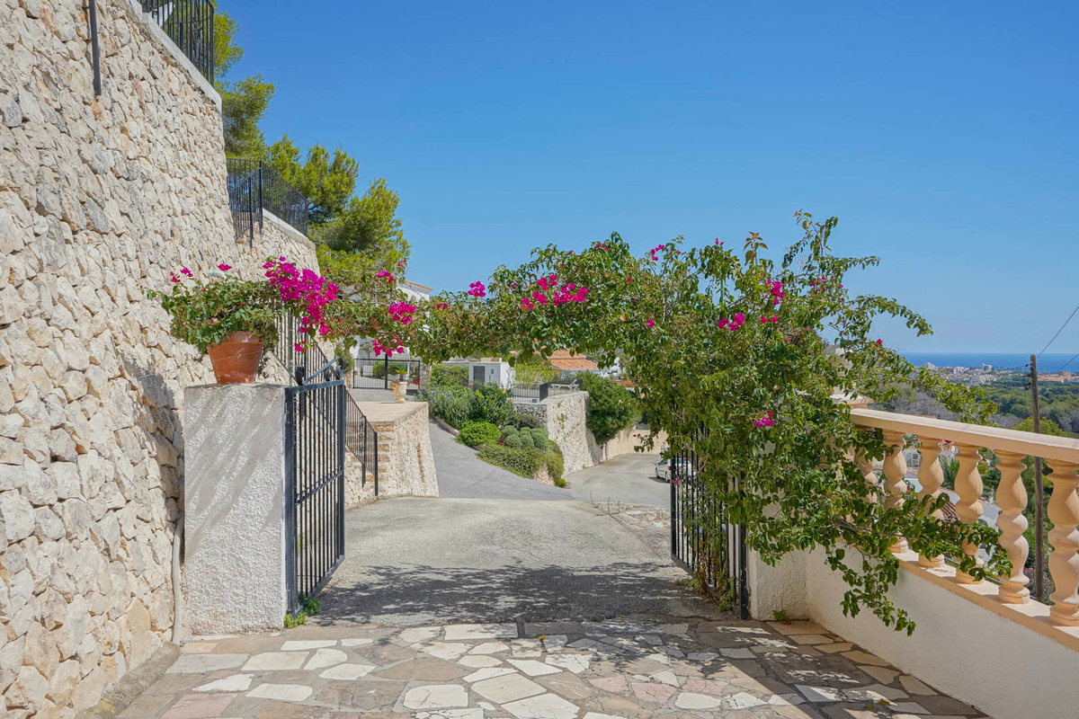 4 Bed Townhouse for sale in Javea Costa Blanca, Alicante, Spain