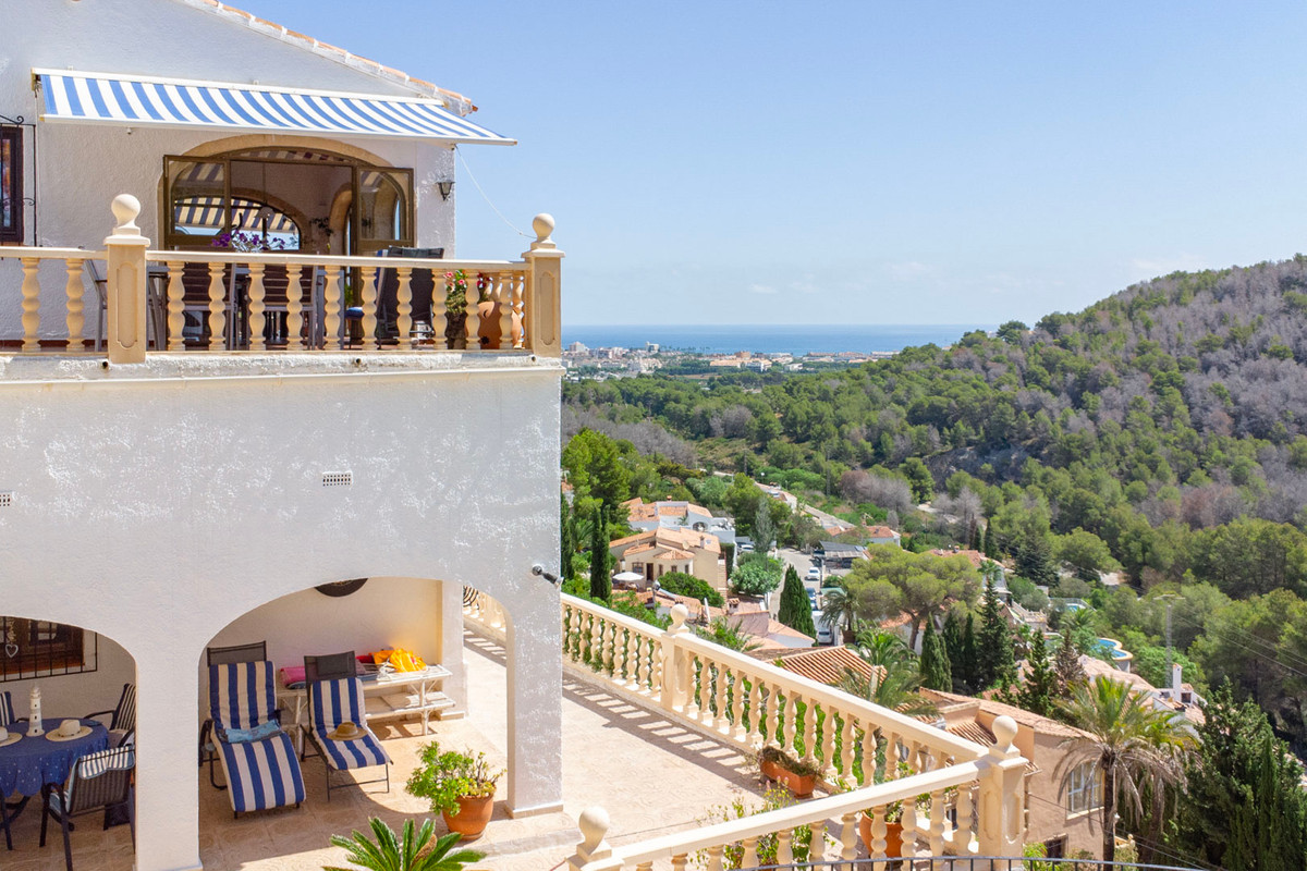 4 Bed Townhouse for sale in Javea Costa Blanca, Alicante, Spain