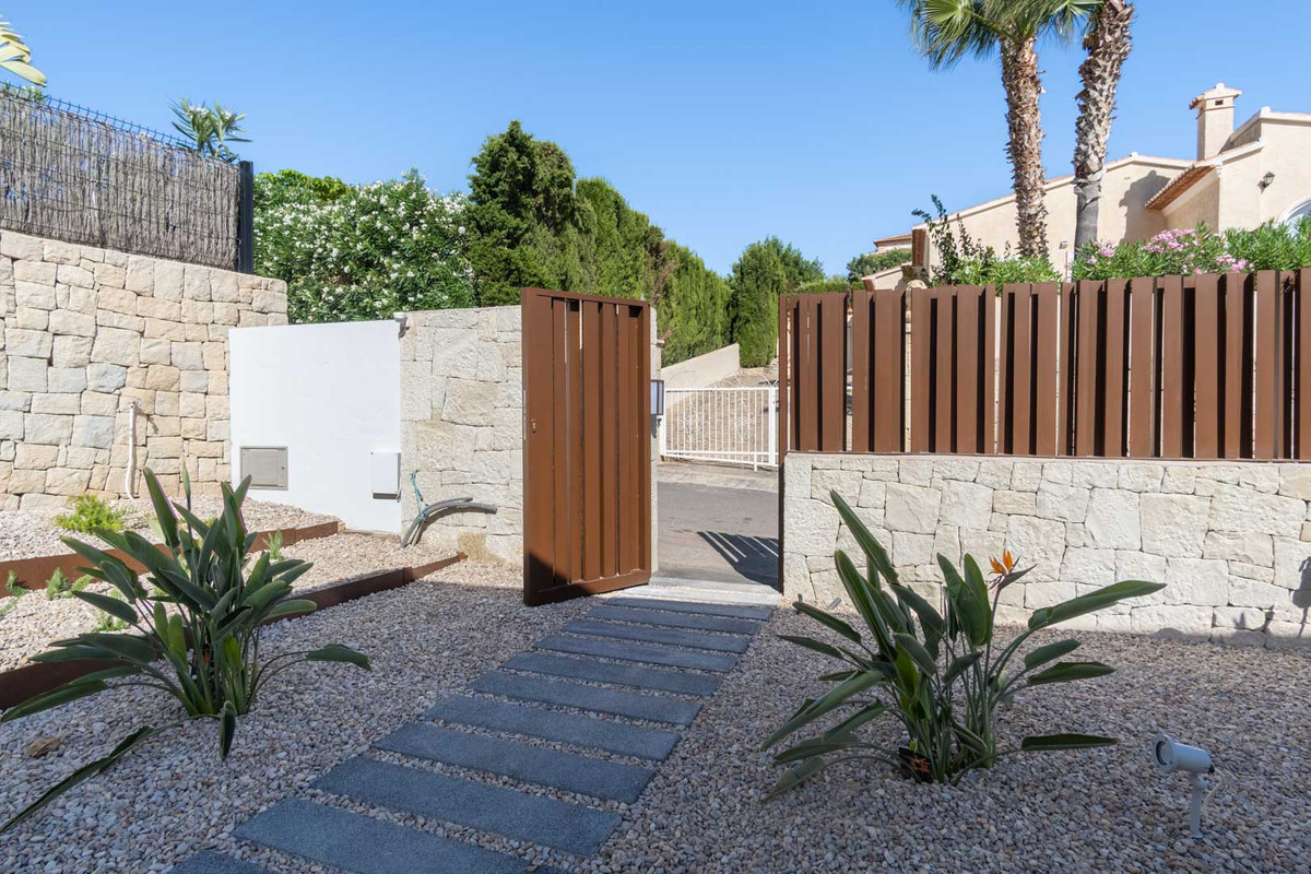 4 Bed Townhouse for sale in Benissa Costa Blanca, Alicante, Spain