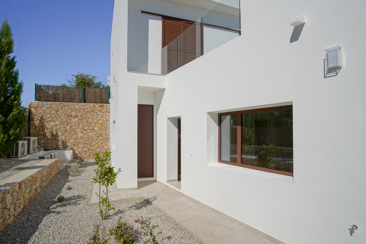 4 Bed Townhouse for sale in Benissa Costa Blanca, Alicante, Spain
