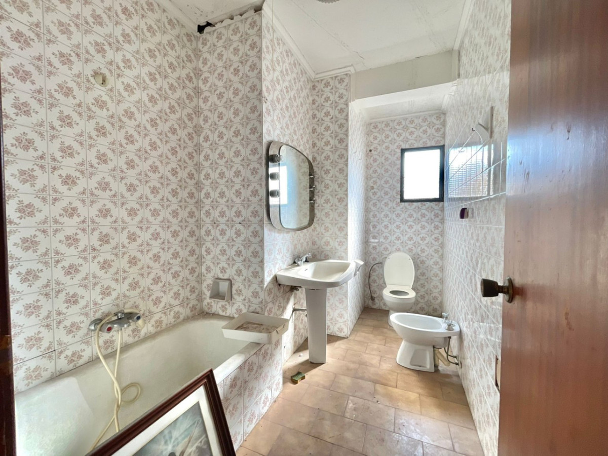 Se vende Adosada de 10 dormitorios en Costa Blanca, Alicante, España