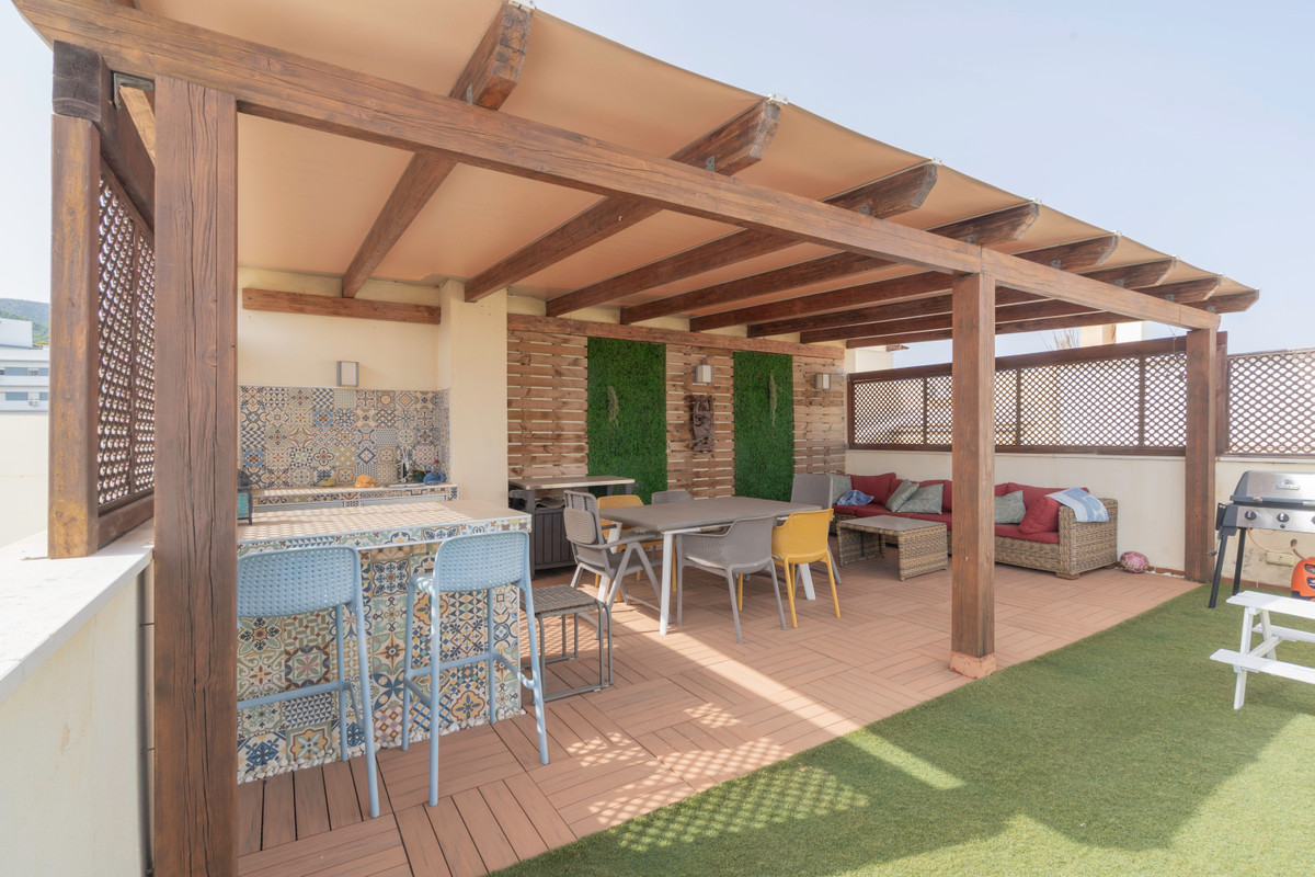 4 Bed Apartment for sale in El Pinillo Costa Del Sol, Málaga, Spain