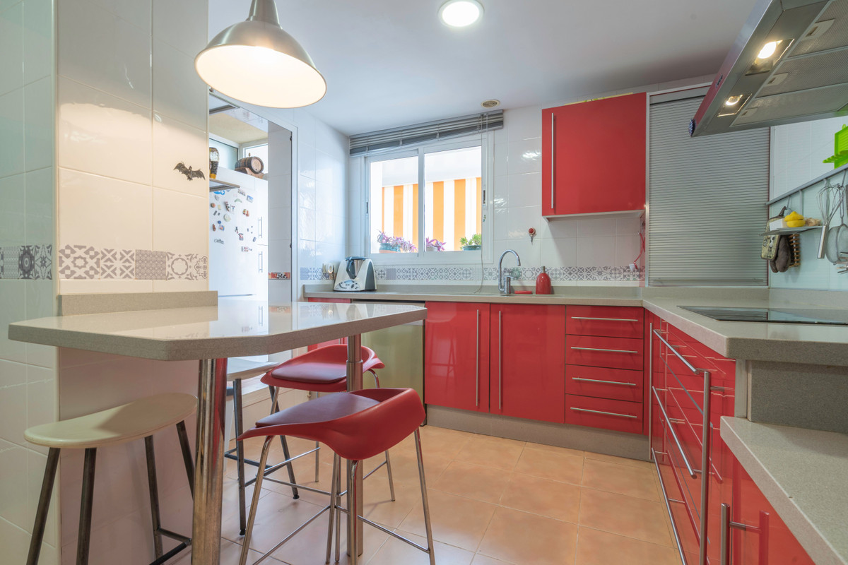 4 Bed Apartment for sale in El Pinillo Costa Del Sol, Málaga, Spain