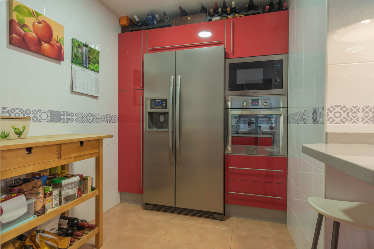 4 Bed Apartment for sale in El Pinillo Costa Del Sol, Málaga, Spain