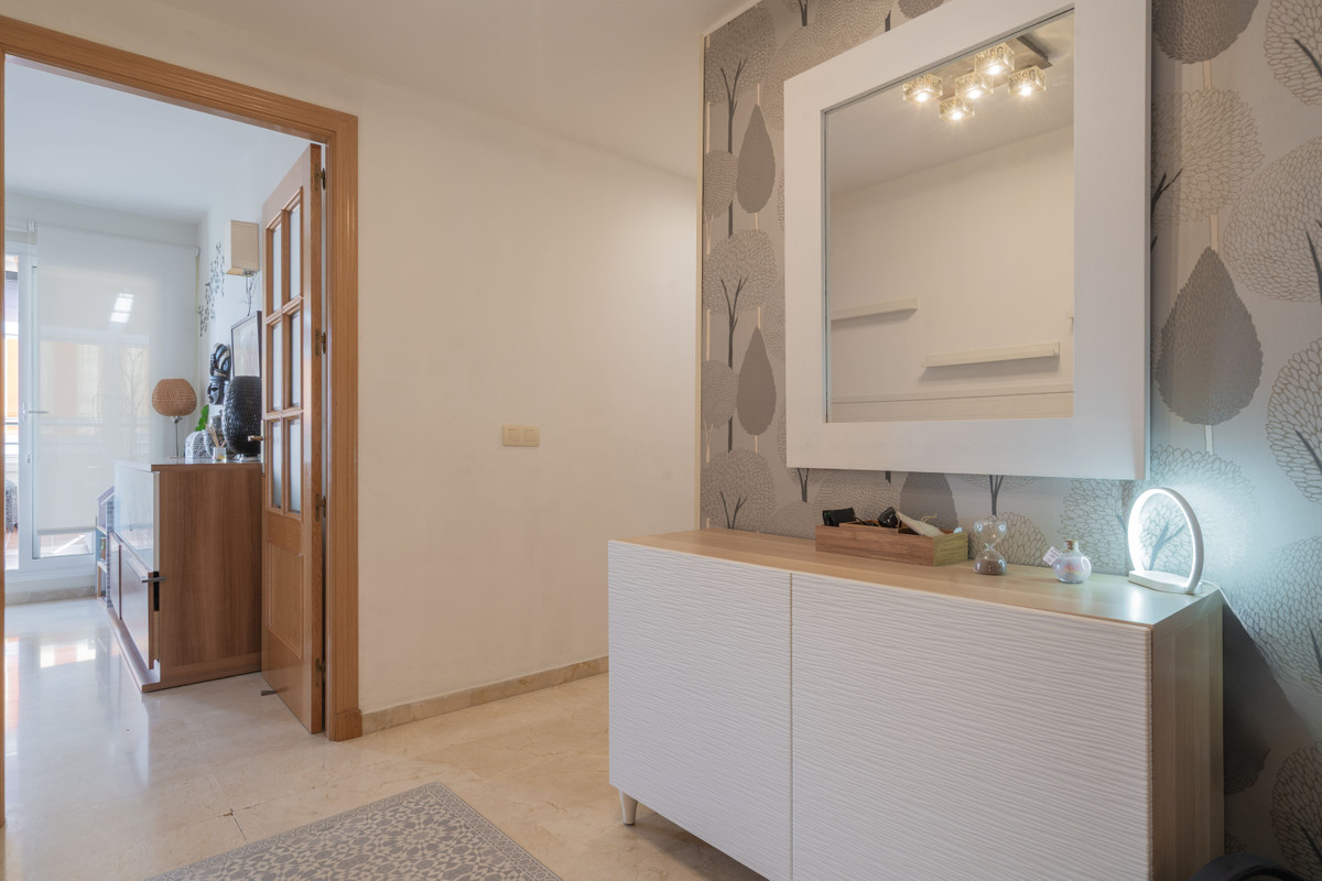 4 Bed Apartment for sale in El Pinillo Costa Del Sol, Málaga, Spain