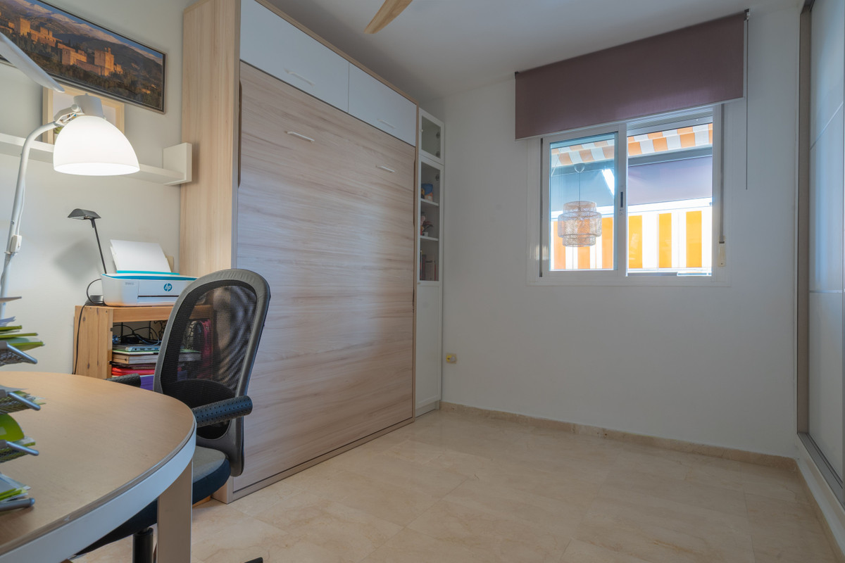 4 Bed Apartment for sale in El Pinillo Costa Del Sol, Málaga, Spain