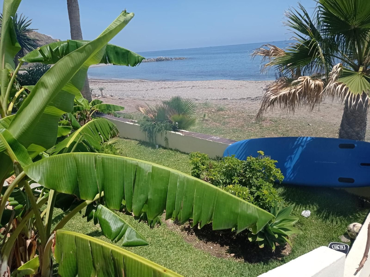 Se vende Apartamento Planta Baja de 2 dormitorios en Costa Del Sol, Málaga, España