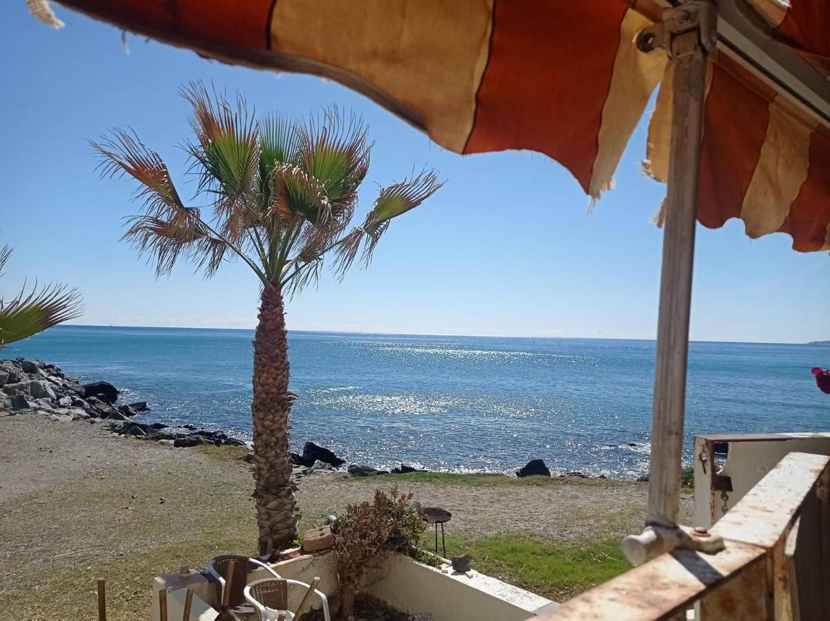 Se vende Apartamento Planta Baja de 2 dormitorios en Costa Del Sol, Málaga, España