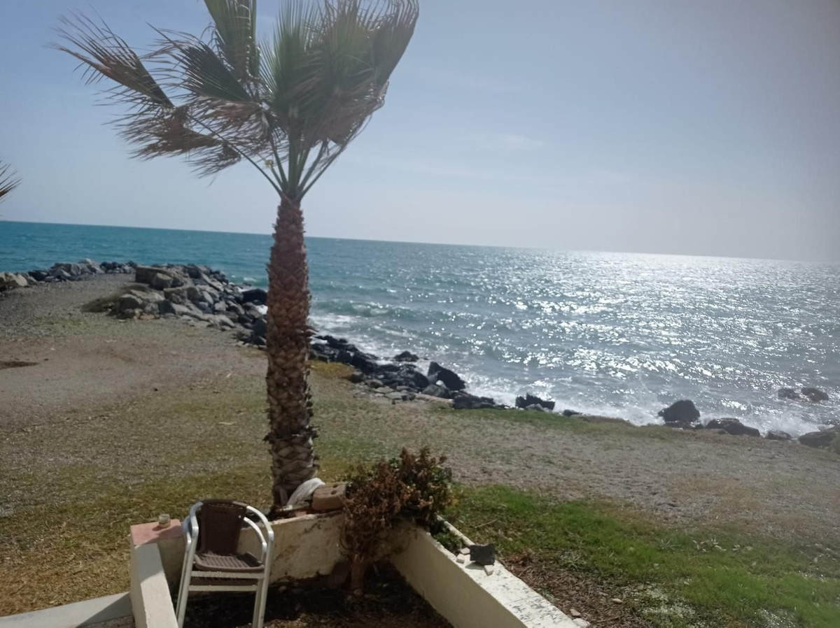 Se vende Apartamento Planta Baja de 2 dormitorios en Costa Del Sol, Málaga, España