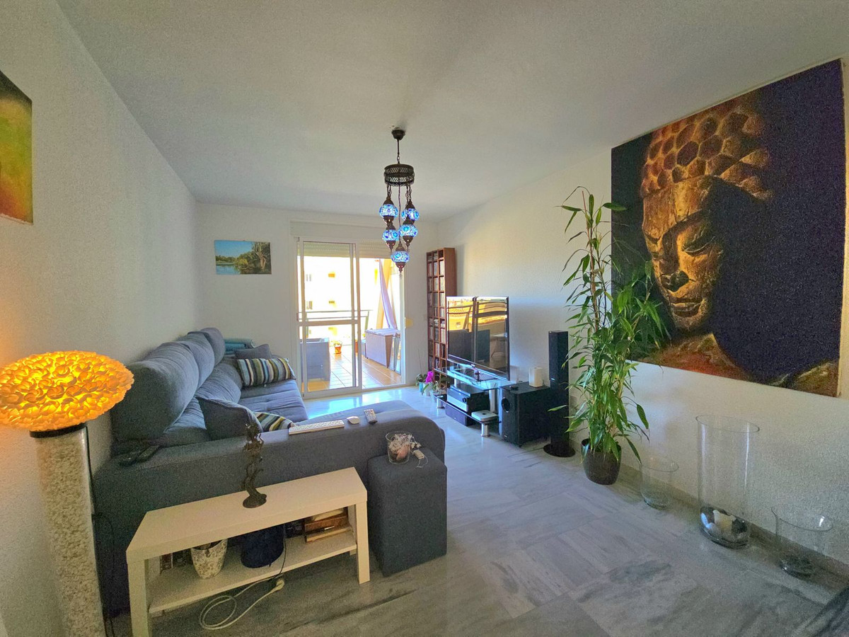 Se vende Apartamento Planta Media de 2 dormitorios en Costa Del Sol, Málaga, España