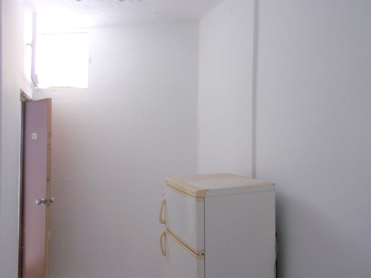1 Bed Commercial unit for sale in Marbella Costa Del Sol, Málaga, Spain