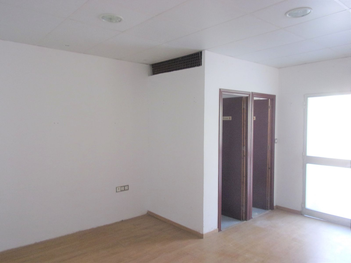 1 Bed Commercial unit for sale in Marbella Costa Del Sol, Málaga, Spain