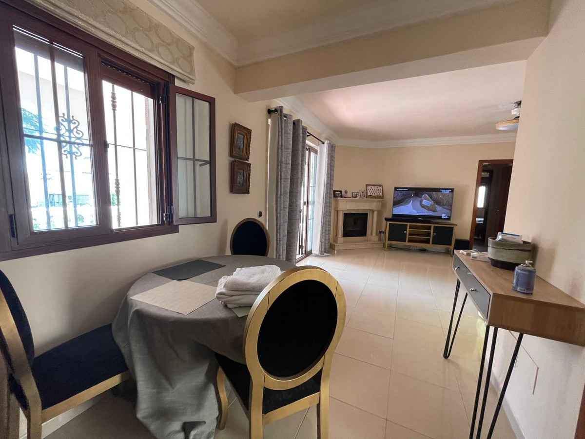 Se vende Villa - Chalet de 3 dormitorios en Costa Del Sol, Málaga, España