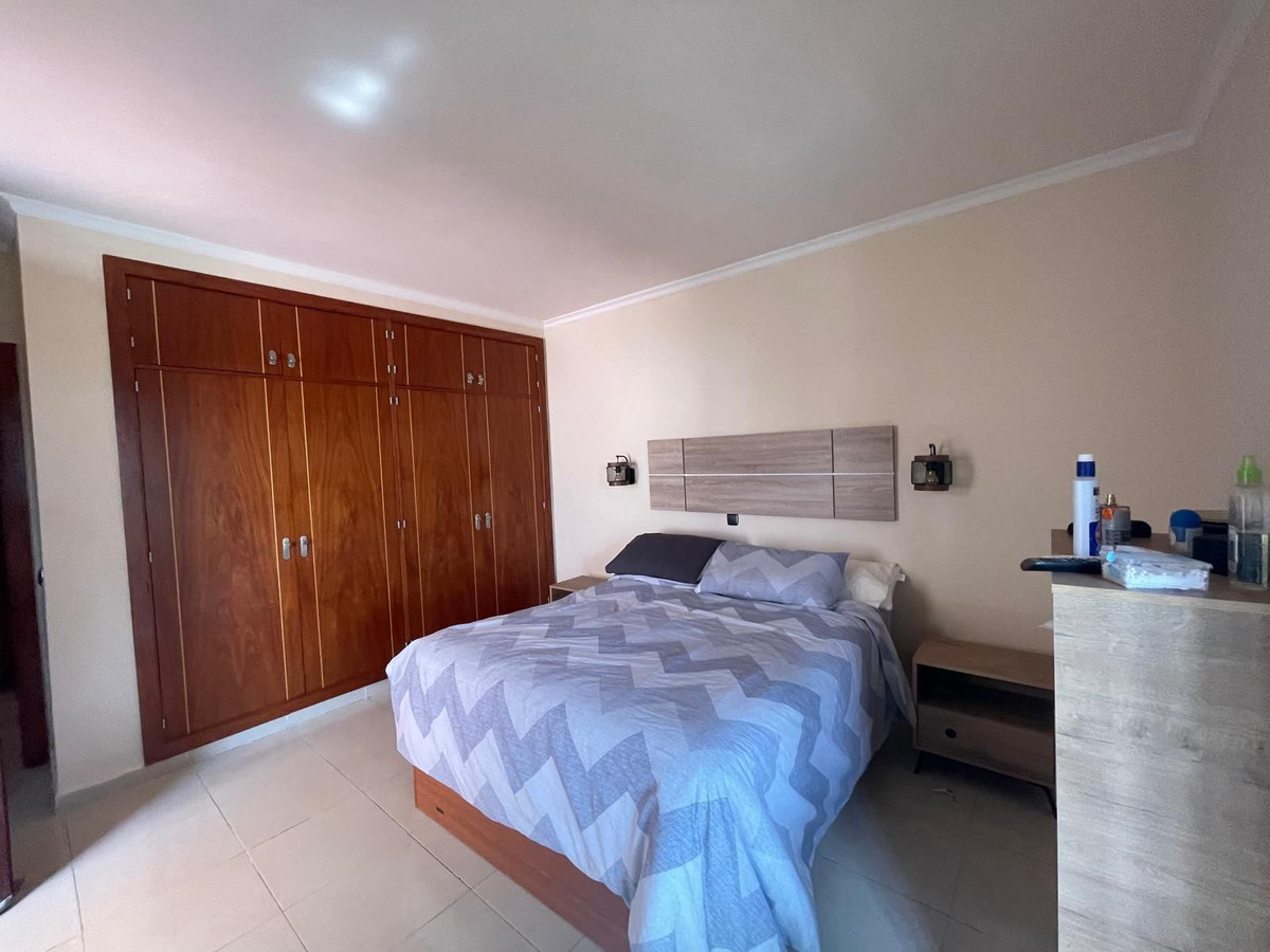 Se vende Villa - Chalet de 3 dormitorios en Costa Del Sol, Málaga, España