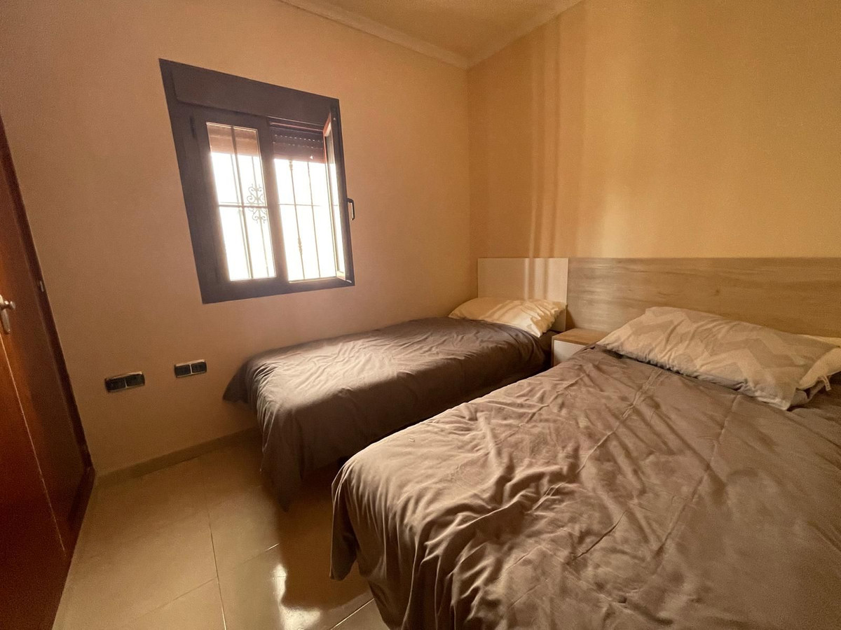 Se vende Villa - Chalet de 3 dormitorios en Costa Del Sol, Málaga, España