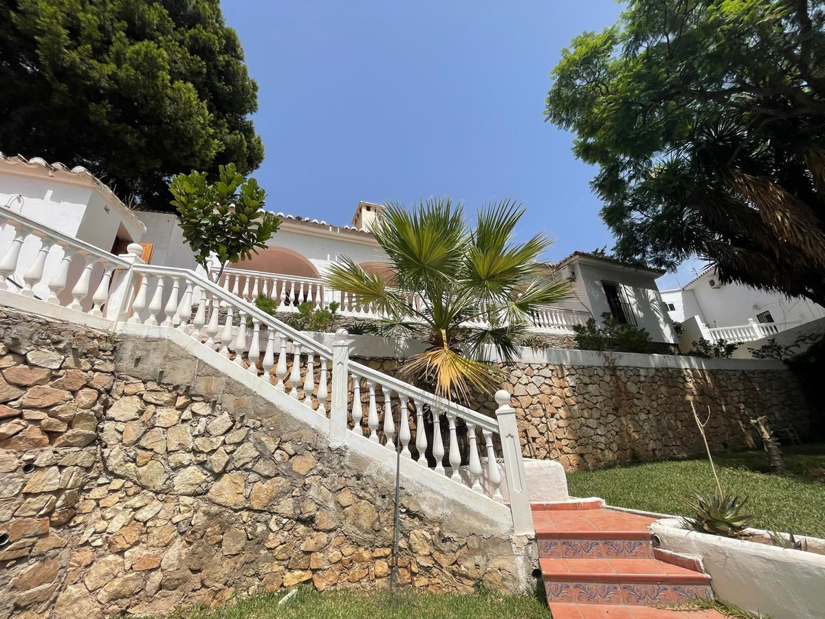 Se vende Villa - Chalet de 3 dormitorios en Costa Del Sol, Málaga, España