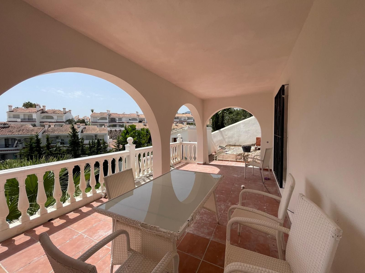 Se vende Villa - Chalet de 3 dormitorios en Costa Del Sol, Málaga, España