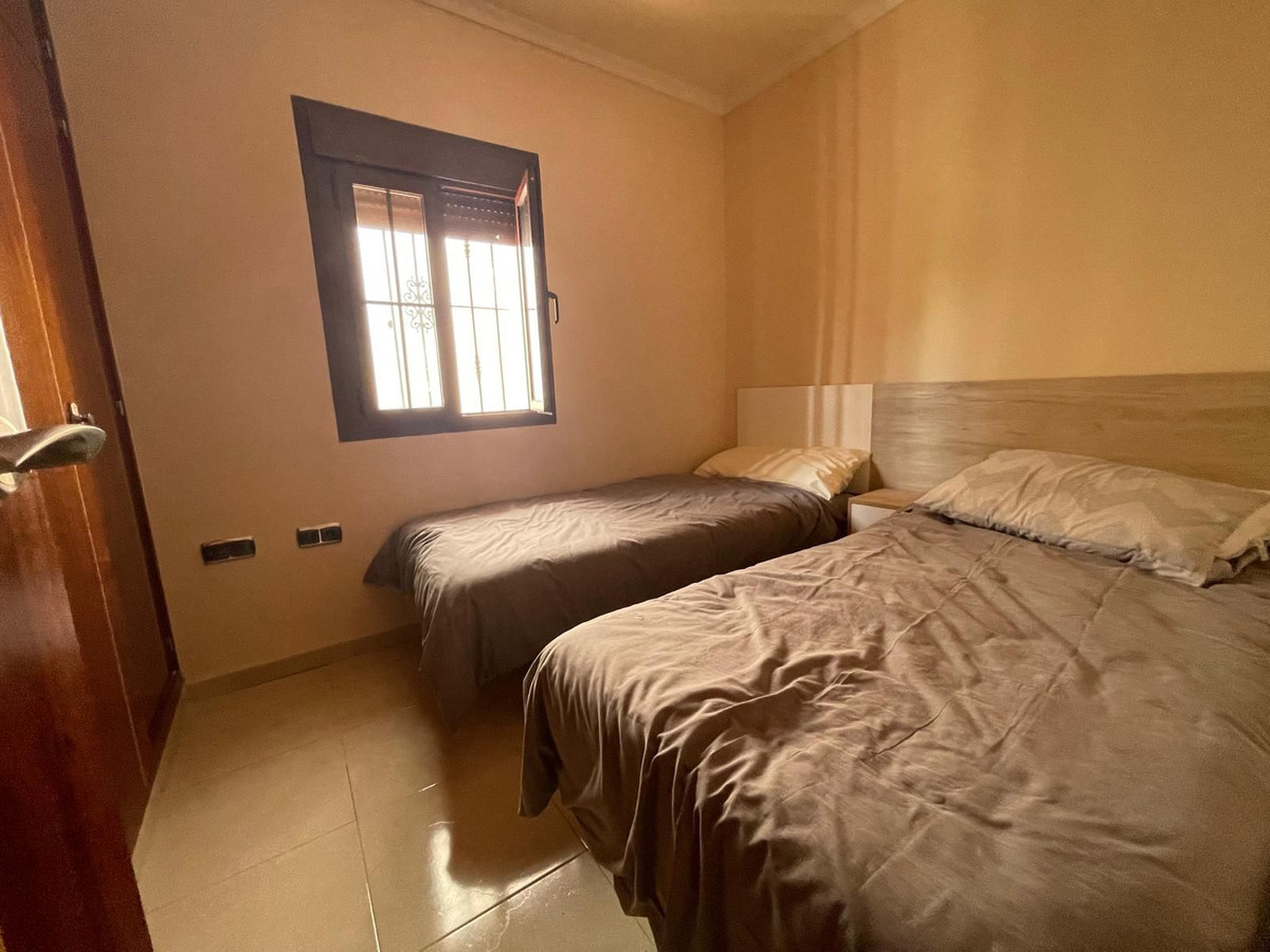 Se vende Villa - Chalet de 3 dormitorios en Costa Del Sol, Málaga, España